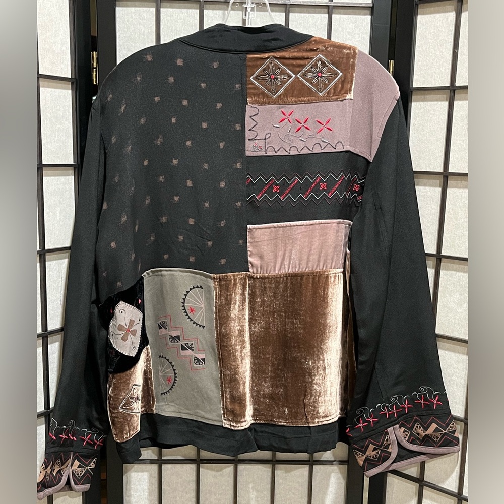 Chico’s Design Eclectic Silk / Velvet Patchwork Button Front Jacket - Size L View 4